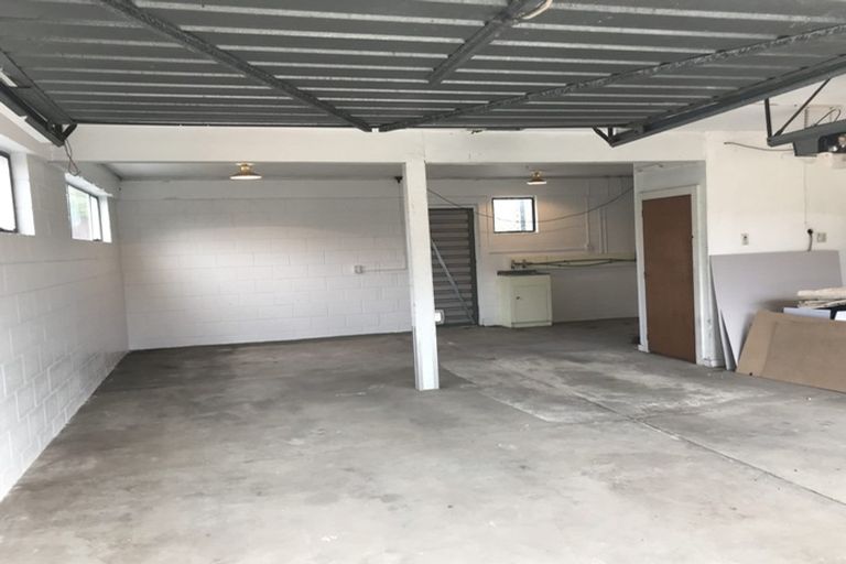 Photo of property in 14 Parkview Place, Avonhead, Christchurch, 8042