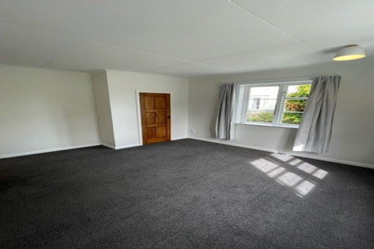 Photo of property in 27 Piko Crescent, Riccarton, Christchurch, 8041
