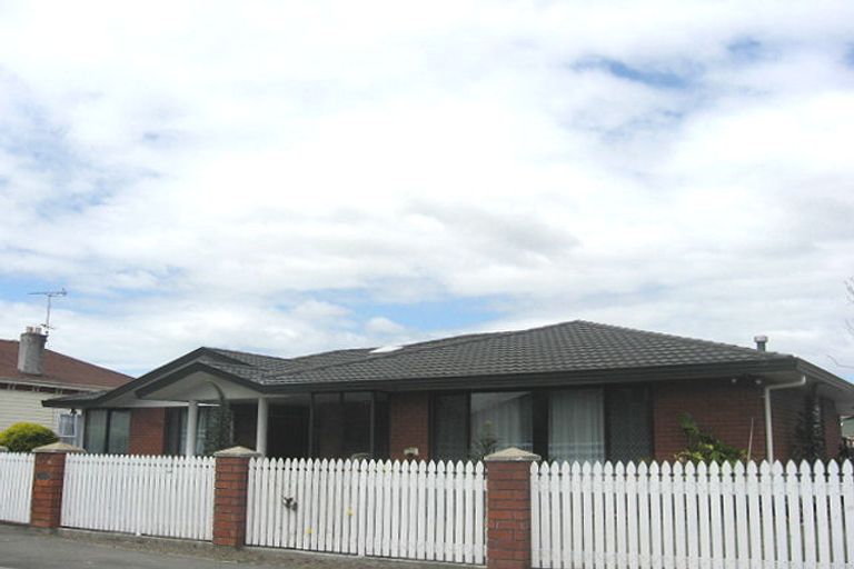 Photo of property in 107 Charles Street, Blenheim, 7201