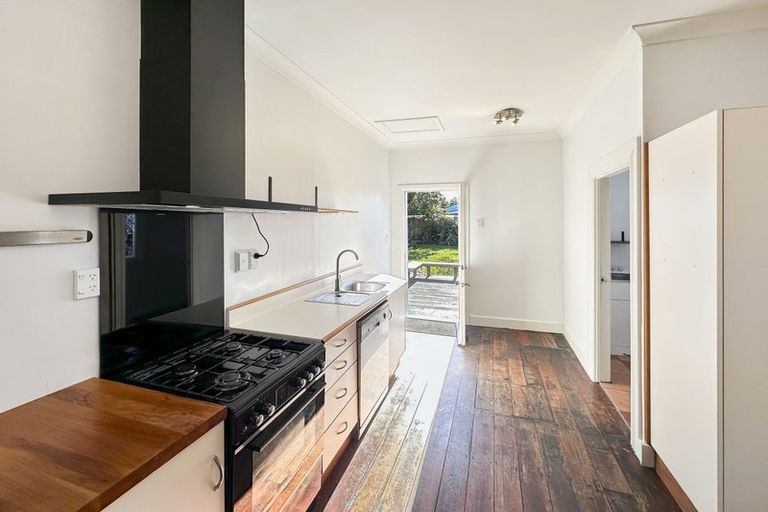 Photo of property in 41 Waione Street, Petone, Lower Hutt, 5012