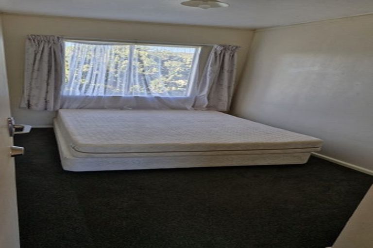 Photo of property in 112 Dowse Drive, Maungaraki, Lower Hutt, 5010