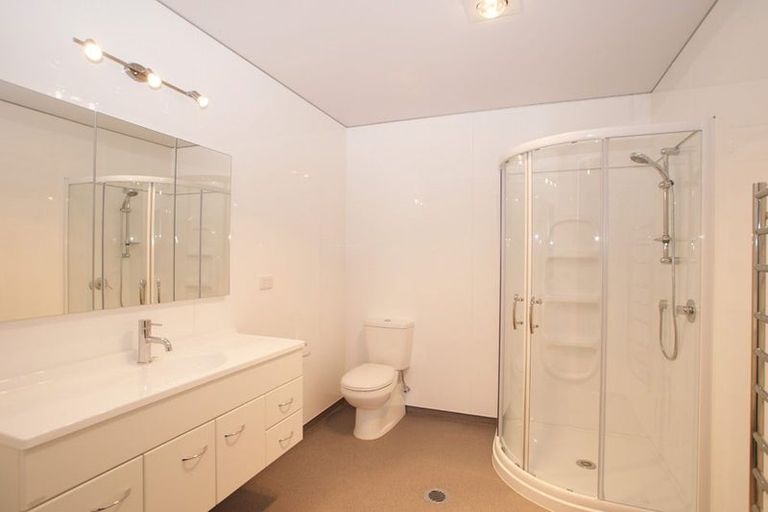Photo of property in 116 Lake Road, Frankton, Hamilton, 3204
