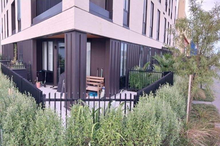 Photo of property in 104/2 Launch Road, Hobsonville, Auckland, 0616