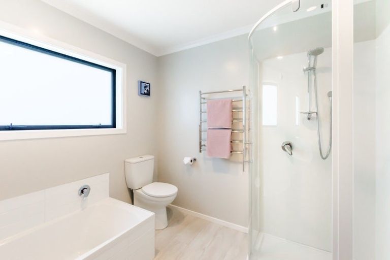 Photo of property in 5 Te Wiremu Lane, Otaki, 5512