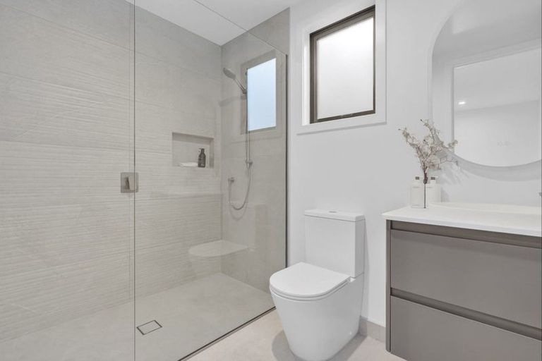 Photo of property in 10 Kamana Rise, Wanaka, 9382