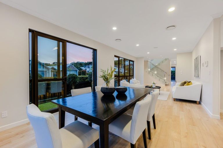 Photo of property in 21 Tawatawa Street, Long Bay, Auckland, 0630
