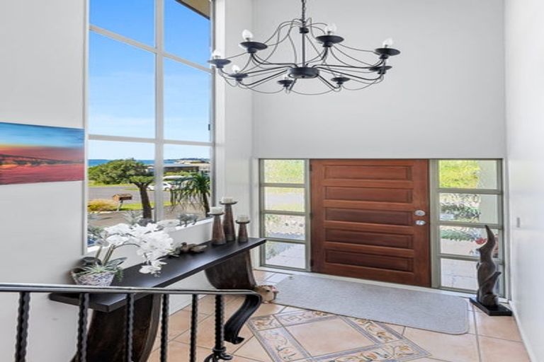 Photo of property in 31 Merehai Place, Snells Beach, 0920