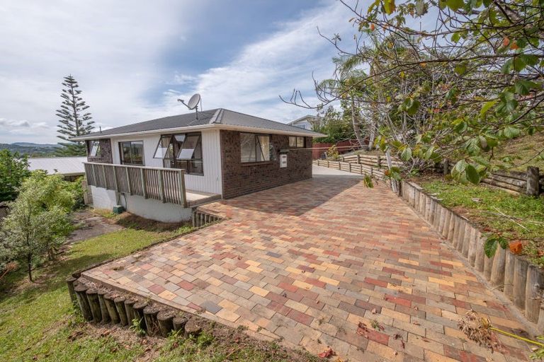 Photo of property in 19 Cable Bay Block Road, Cable Bay, 0420