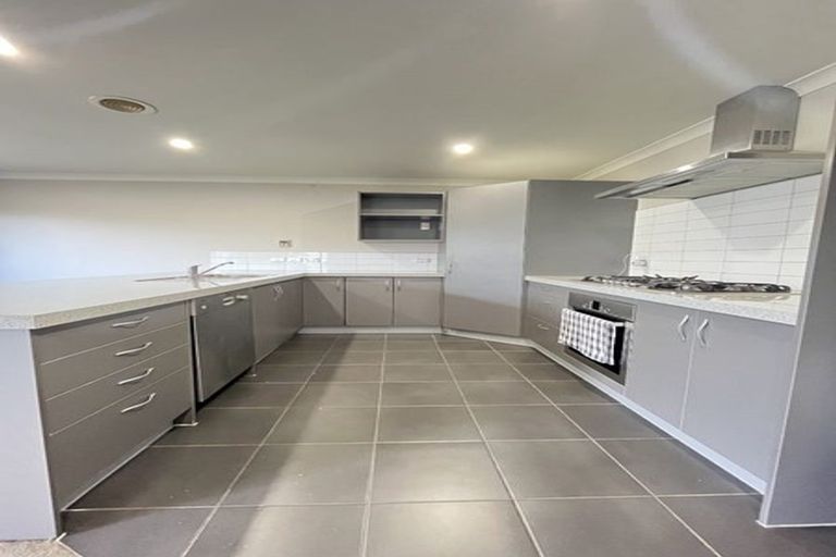 Photo of property in 66 Te Puia Drive, Aotea, Porirua, 5024