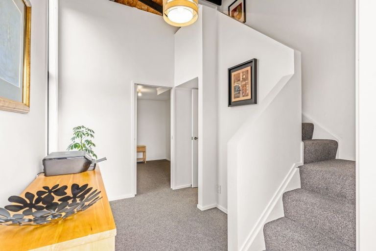 Photo of property in 221 Linton Crescent, Whangamata, 3620