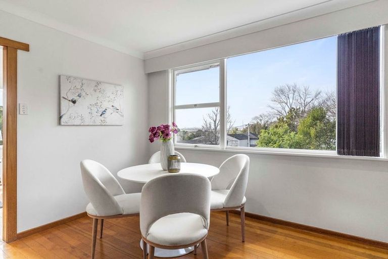 Photo of property in 9 Merchant Avenue, Te Atatu South, Auckland, 0610