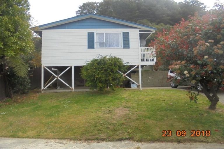 Photo of property in 53 Kairanga Crescent, Wainuiomata, Lower Hutt, 5014