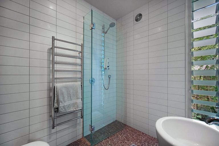 Photo of property in 50 Paturoa Road, Titirangi, Auckland, 0604