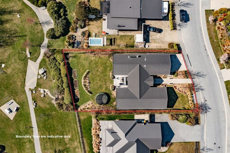 Photo of property in 7 Liverpool Way, Wanaka, 9305