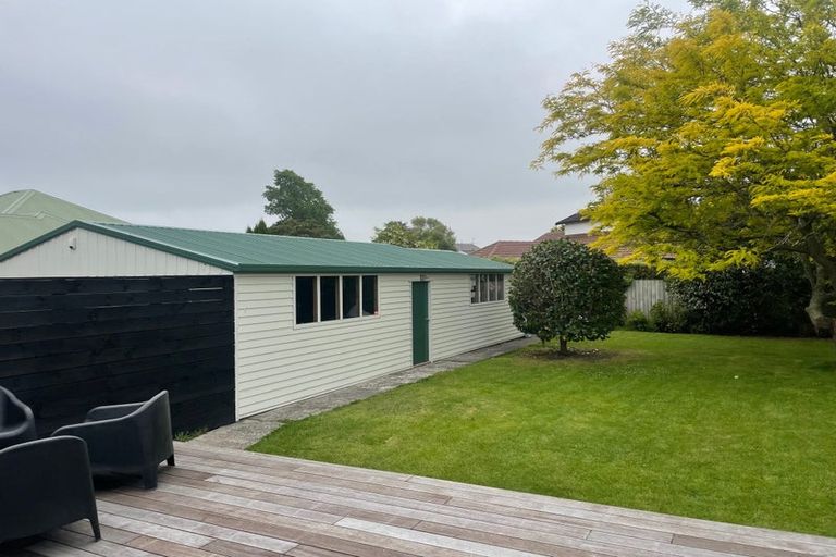 Photo of property in 18 Greendale Avenue, Avonhead, Christchurch, 8042