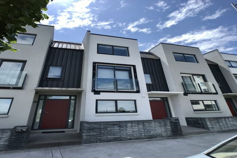 Photo of property in 174 Hobsonville Point Road, Hobsonville, Auckland, 0616