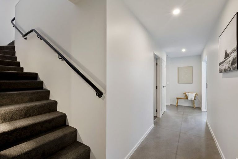 Photo of property in 21 Waterfowl Road, Jacks Point, Queenstown, 9371
