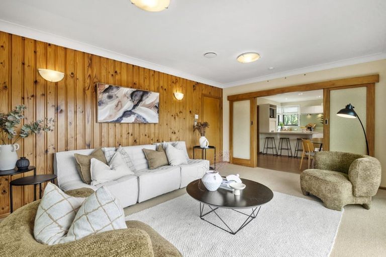 Photo of property in 8 Kauri Road, Birkenhead, Auckland, 0626