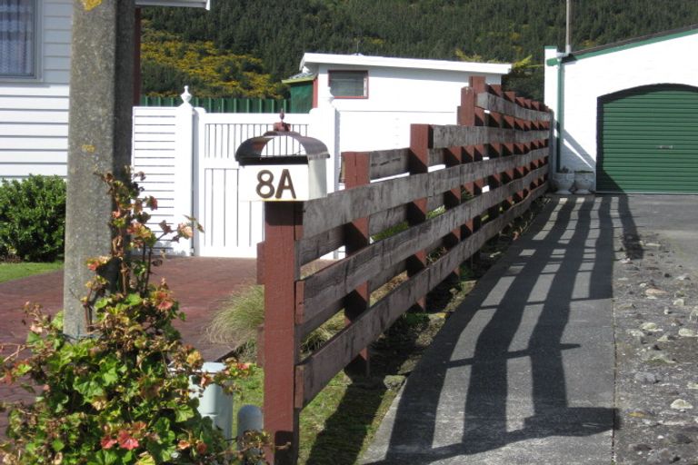 Photo of property in 2/8 Kew Grove, Wainuiomata, Lower Hutt, 5014