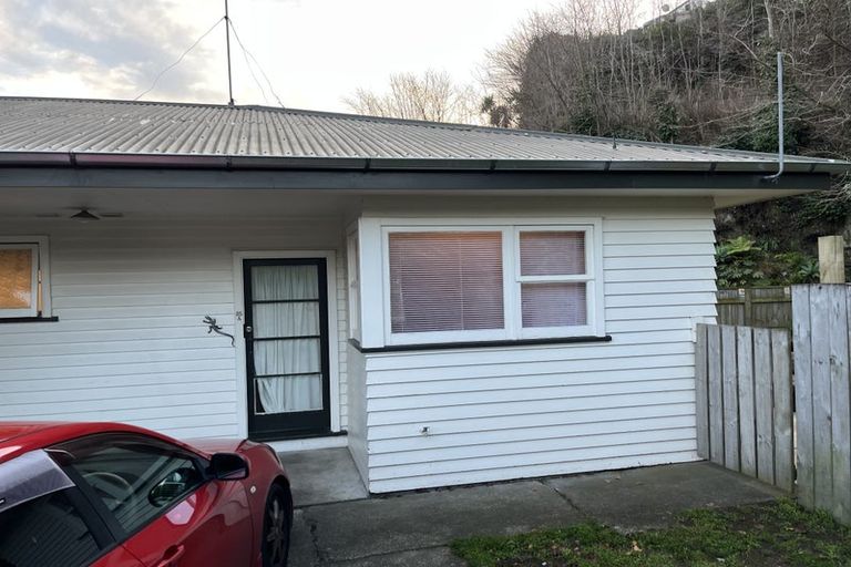 Photo of property in 85 Shakespeare Road, Bluff Hill, Napier, 4110