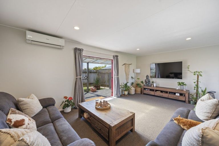 Photo of property in 43a Tait Drive, Greenmeadows, Napier, 4112