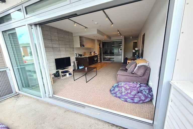 Photo of property in Masina Apartments, 111/80u Riddiford Street, Newtown, Wellington, 6021