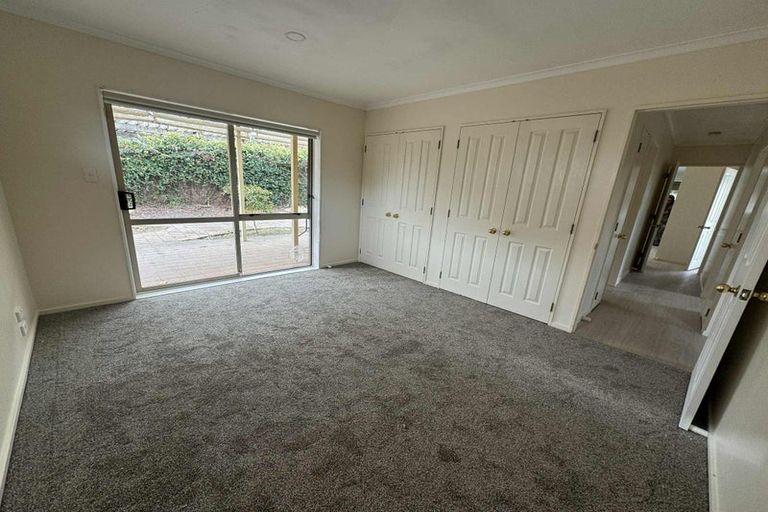 Photo of property in 1 Swanson Oaks, Swanson, Auckland, 0612