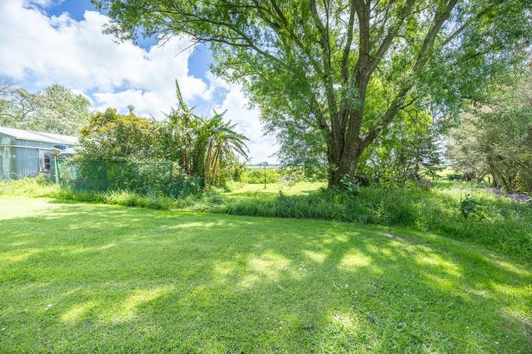 Photo of property in 847b Pouto Road, Te Kopuru, 0371