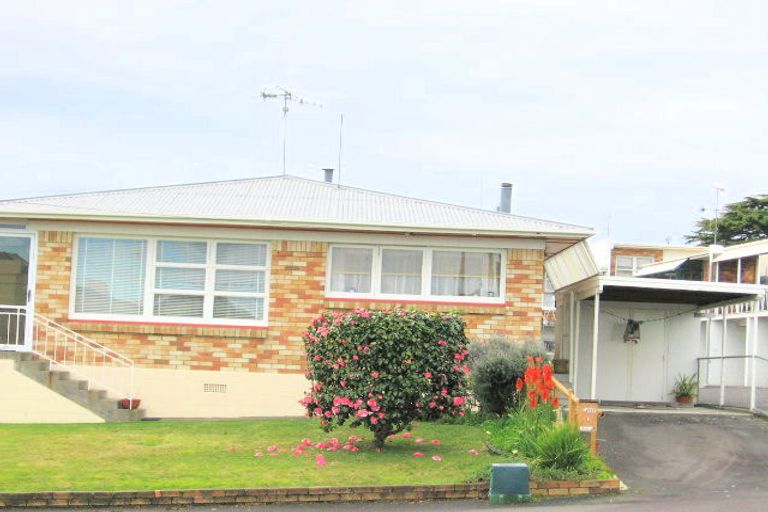 Photo of property in 1/103 Lake Road, Frankton, Hamilton, 3204