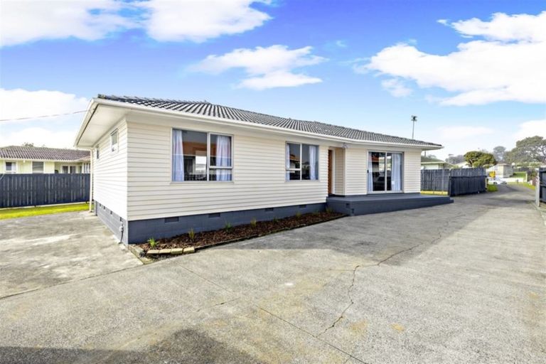 Photo of property in 36 Cranmere Crescent, Mangere East, Auckland, 2024