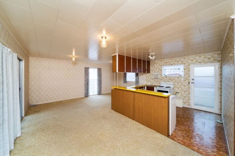 Photo of property in 3/166 Ngamotu Road, Spotswood, New Plymouth, 4310