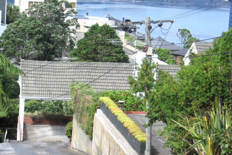 Photo of property in 6 Tensing Place, Khandallah, Wellington, 6035