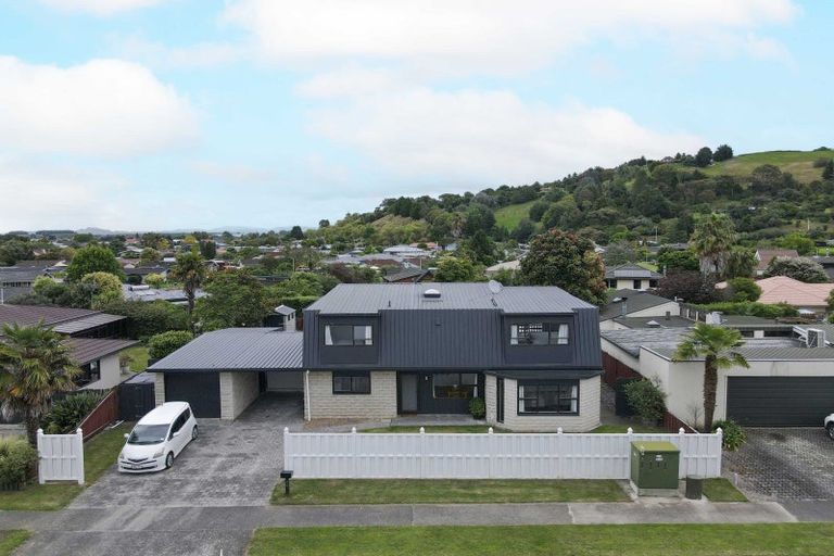 Photo of property in 40 Kent Terrace, Taradale, Napier, 4112