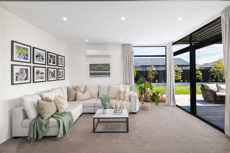 Photo of property in 6 O'rourke Place, Casebrook, Christchurch, 8051