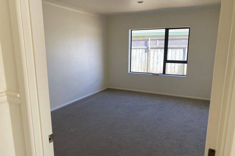 Photo of property in 9 Takahe Drive, Paraparaumu Beach, Paraparaumu, 5032