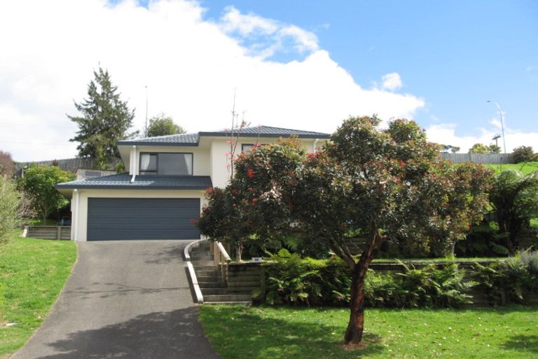 Photo of property in 52 Highgrove Place, Bethlehem, Tauranga, 3110