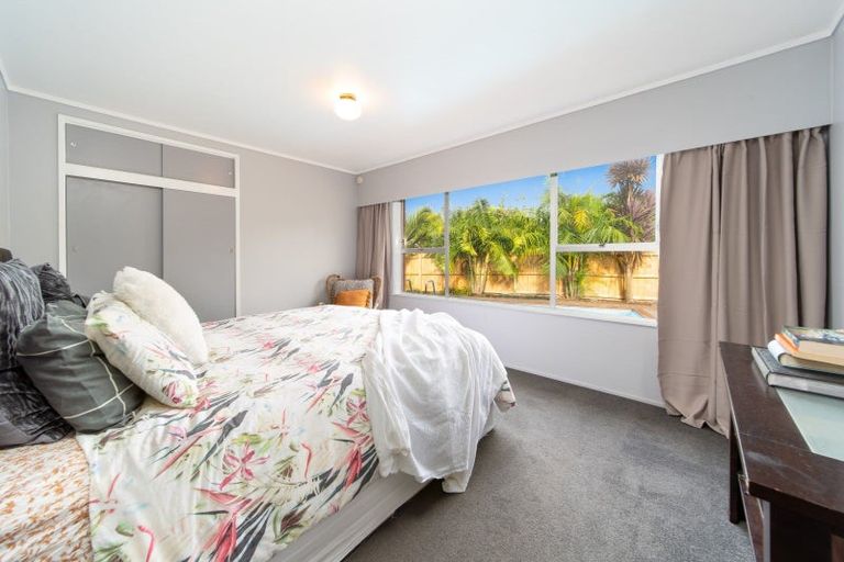 Photo of property in 16 Sierra Avenue, Te Kamo, Whangarei, 0112