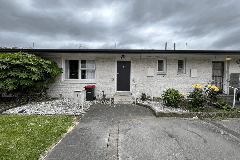 Photo of property in 7/7c Curletts Road, Sockburn, Christchurch, 8042