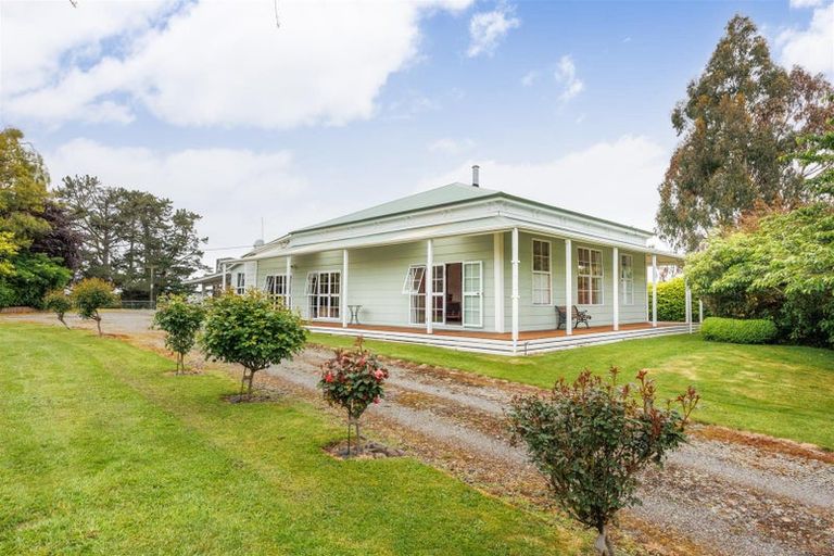 Photo of property in 375 Rangatira Road, Hunterville, 4786