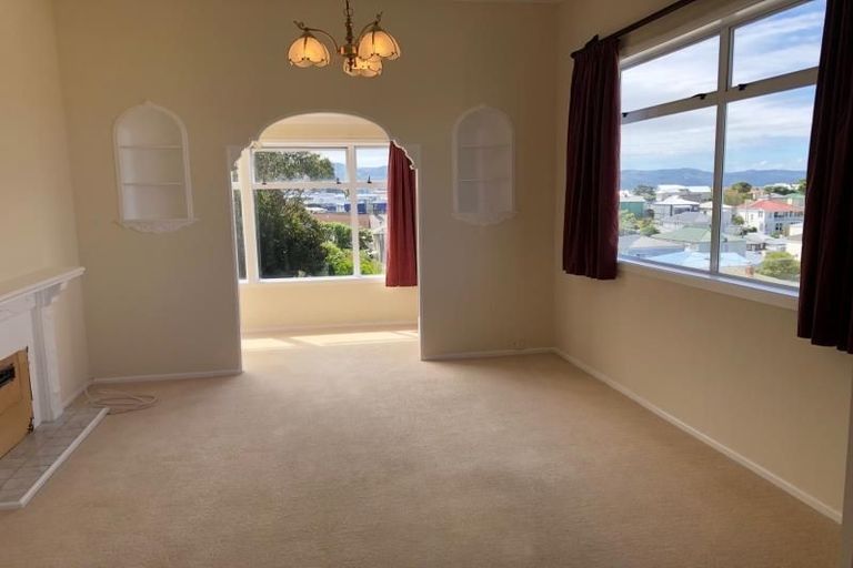 Photo of property in 20 Carrington Street, Mount Cook, Wellington, 6021