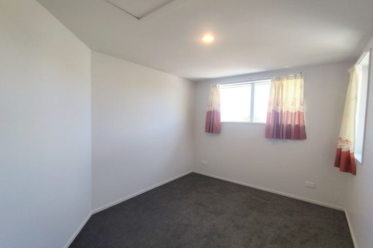 Photo of property in 3 Cityview Place, Massey, Auckland, 0614