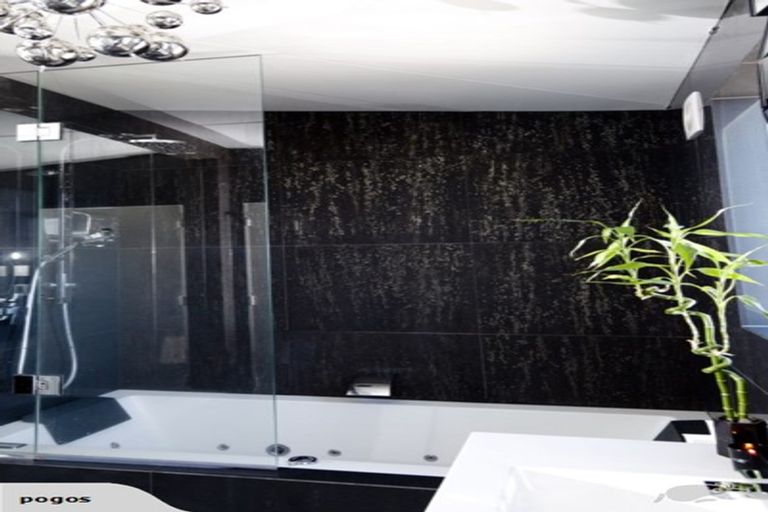 Photo of property in 185 Lake Road, Belmont, Auckland, 0622