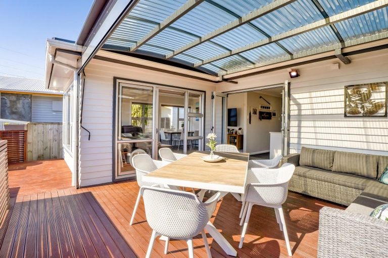 Photo of property in 7 Saxton Road, Upper Vogeltown, New Plymouth, 4310