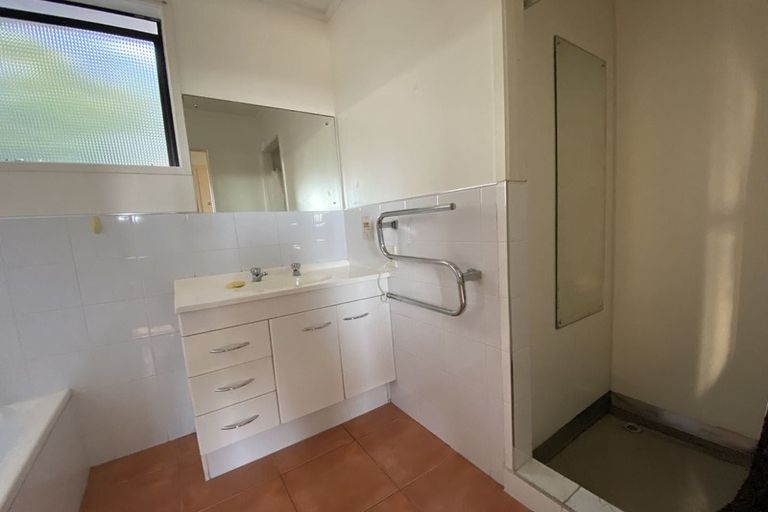 Photo of property in 26 Murvale Drive, Bucklands Beach, Auckland, 2014