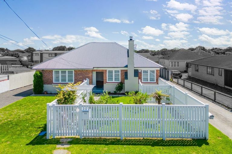 Photo of property in 80 Seddon Street, Pukekohe, 2120