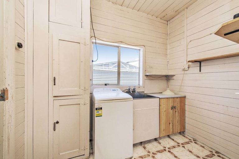 Photo of property in 680 Ferry Road, Woolston, Christchurch, 8023