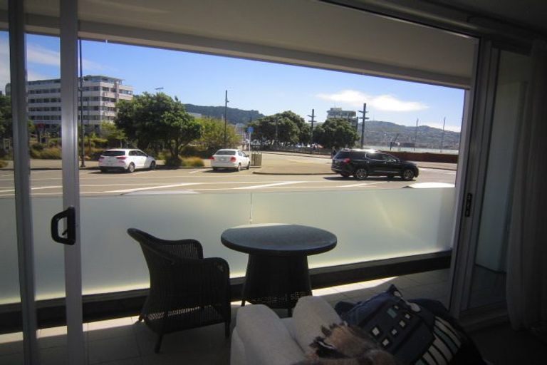 Photo of property in Aqua, 2/74 Oriental Parade, Oriental Bay, Wellington, 6011