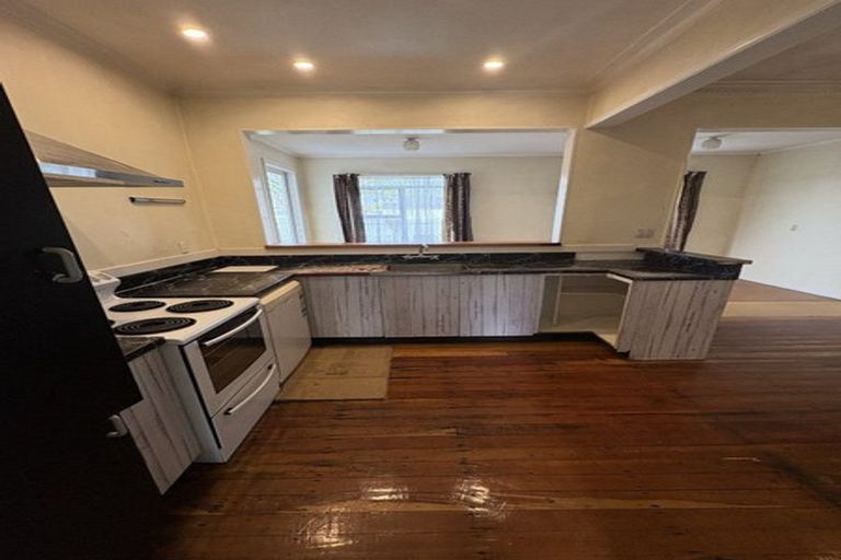 Photo of property in 1406 Woodstock Avenue, Mayfair, Hastings, 4122