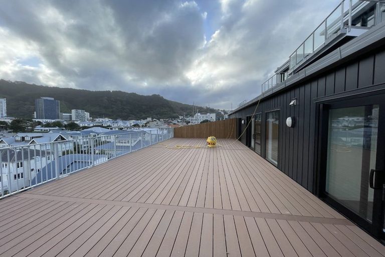 Photo of property in Endeavour Apartments, 125u6 Thorndon Quay, Pipitea, Wellington, 6011
