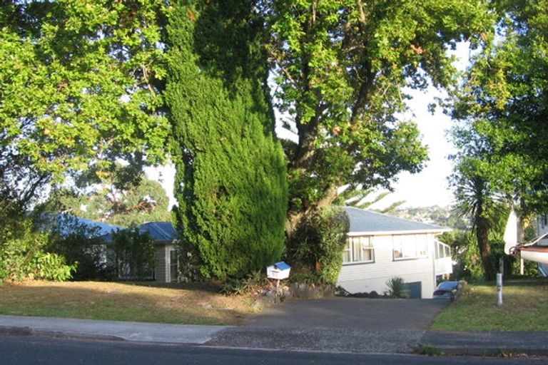 Photo of property in 93 Bruce Road, Glenfield, Auckland, 0629